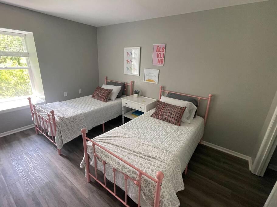 The Ingrid Apt #8 - Fresh And Simple 2Bd With Wifi Hamilton Exterior photo